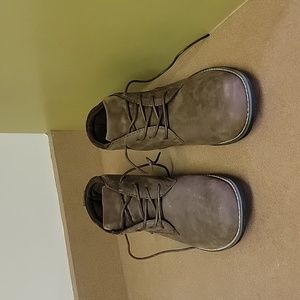 Like New MukLuks size 12